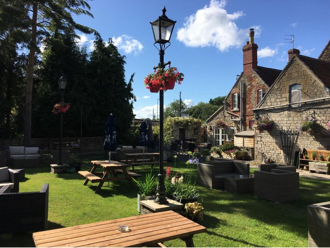 The Bell At Old Sodbury Otel Chipping Sodbury Dış mekan fotoğraf